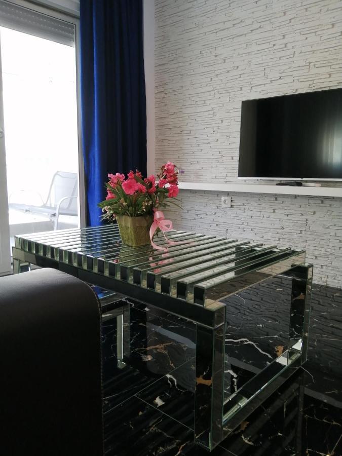 Totani Lux Apartment Peraia  Ngoại thất bức ảnh