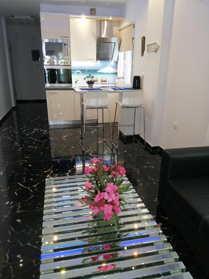 Totani Lux Apartment Peraia  Ngoại thất bức ảnh